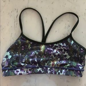 Lululemon sports bra